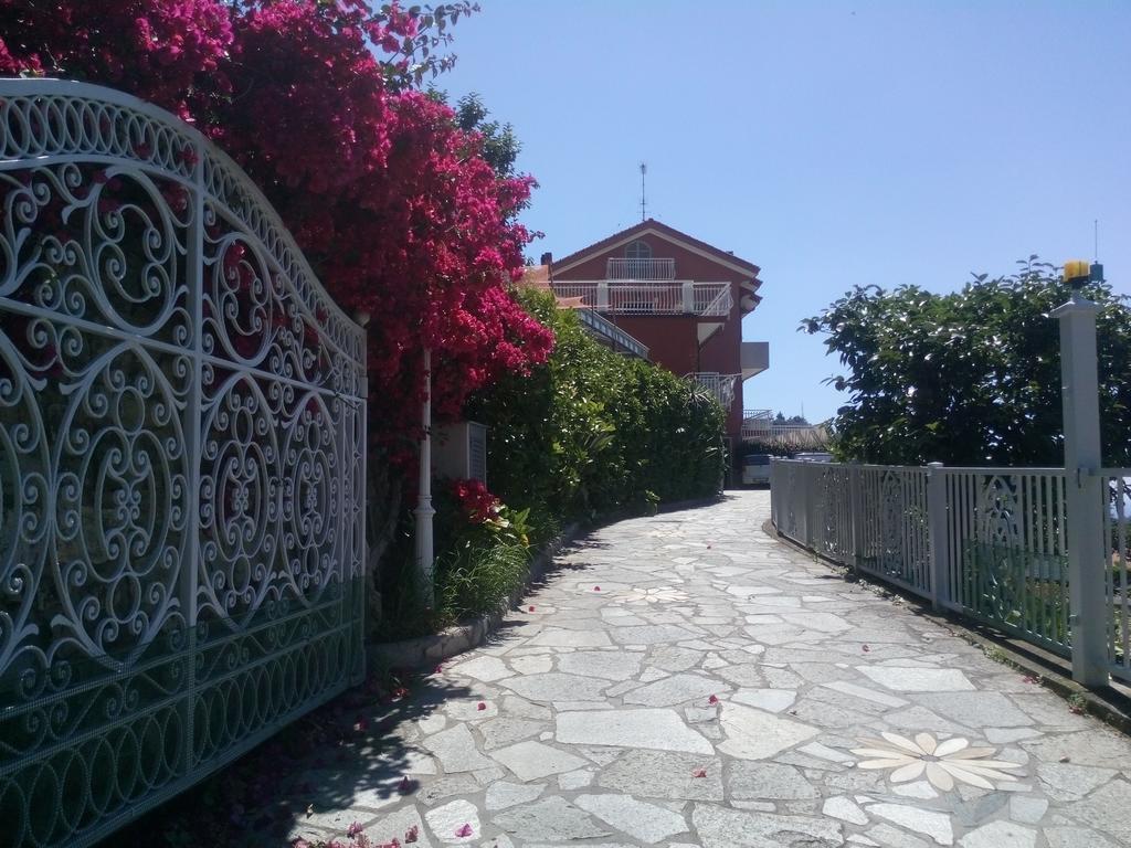 סן ברתולומיאו אל מארה Agriturismo La Rocca מראה חיצוני תמונה